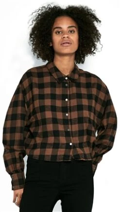 Noisy May Partridge Cropped Shirt