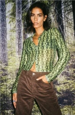 Motel Wavy Daisy Green Kelly Cropped Shirt -Jack & Jones Store 24021 3