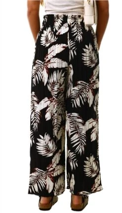 Qed Black Floral Pattern Pleat Wide Leg Trousers -Jack & Jones Store 25257 3