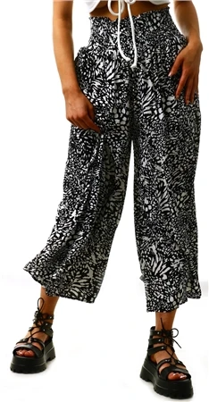 Qed Black / White Pattern Wide Leg Trousers