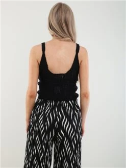 Qed Black / White Pleat Pattern Wide Leg Trousers -Jack & Jones Store 28097 3