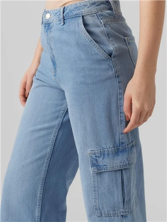 Veromoda Blue / Medium Blue Denim North Loose Fit Mid Rise Jeans 2 Veromoda Blue / Medium Blue Denim North Loose Fit Mid Rise Jeans - Image 2