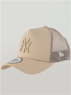 New Era Tan New York Yankees Tonal Mesh Trucker Cap