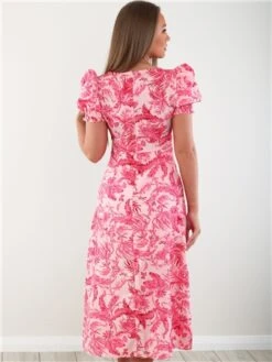 Girl In Mind Pink Floral Lillian Sweetheart Midi Dress -Jack & Jones Store 28340 3
