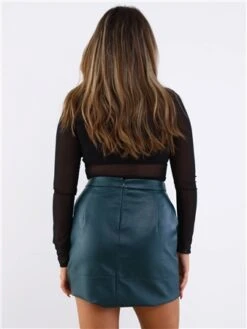 Veromoda Green / Ponderosa Pine Ida Short Coated Skirt 7 Veromoda Green / Ponderosa Pine Ida Short Coated Skirt -Jack & Jones Store 29717 3